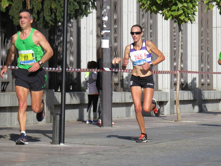 León celebra la carrera 10 kilómetros León, capital española de la gastronomía.