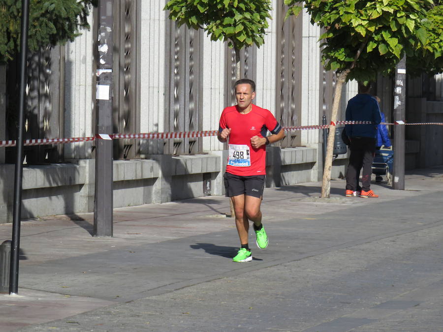 León celebra la carrera 10 kilómetros León, capital española de la gastronomía.