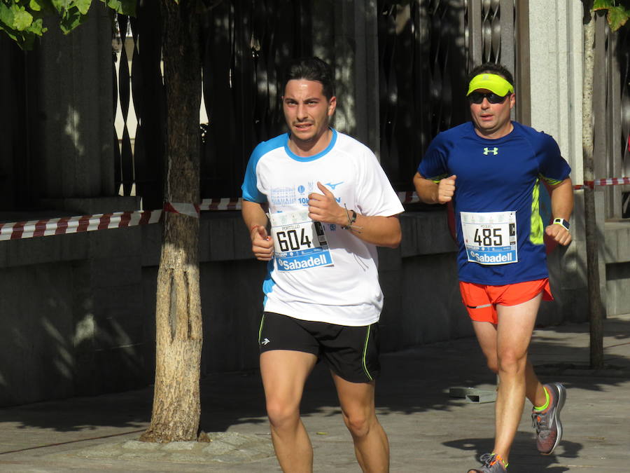 León celebra la carrera 10 kilómetros León, capital española de la gastronomía.