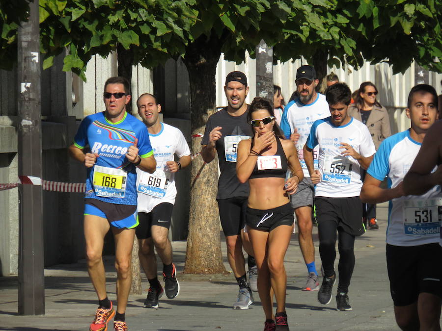 León celebra la carrera 10 kilómetros León, capital española de la gastronomía.