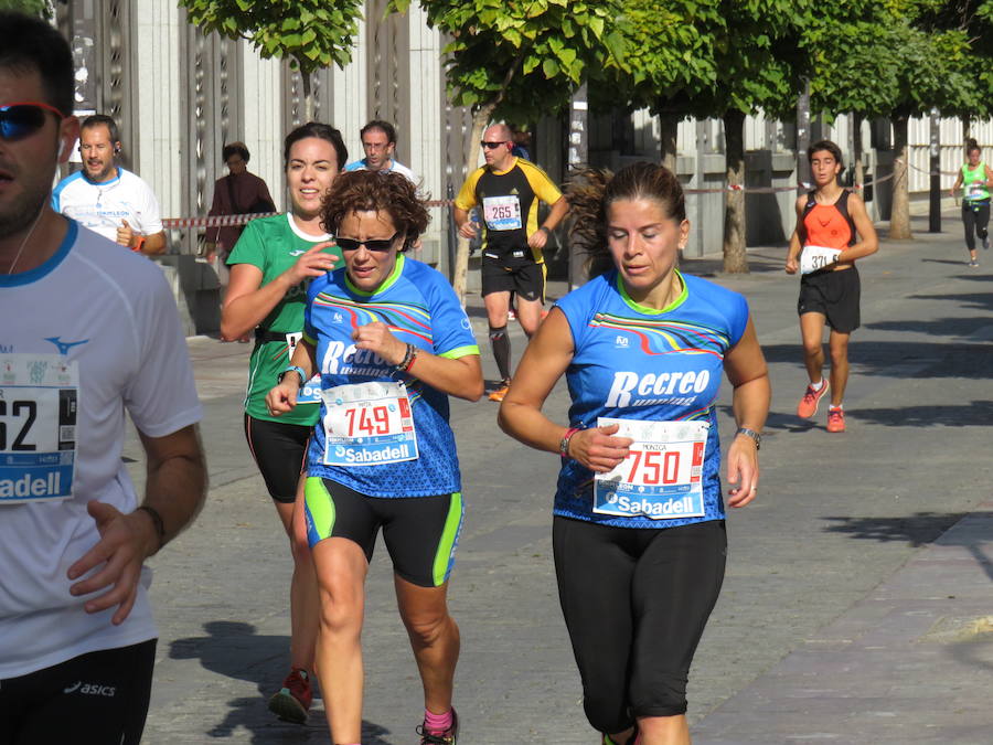 León celebra la carrera 10 kilómetros León, capital española de la gastronomía.