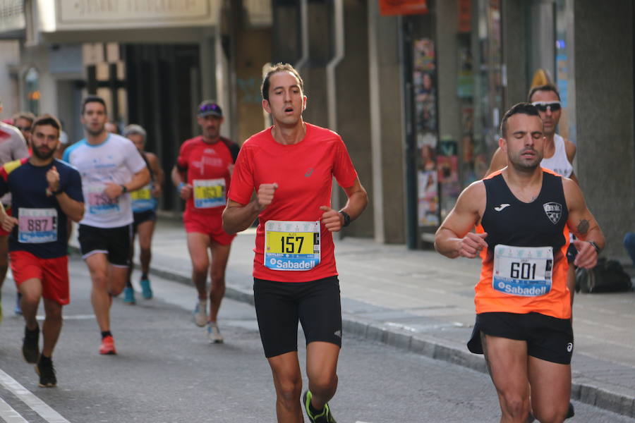 Fotos: Paso de los &#039;10 Kilómetros&#039; por Ordoño II