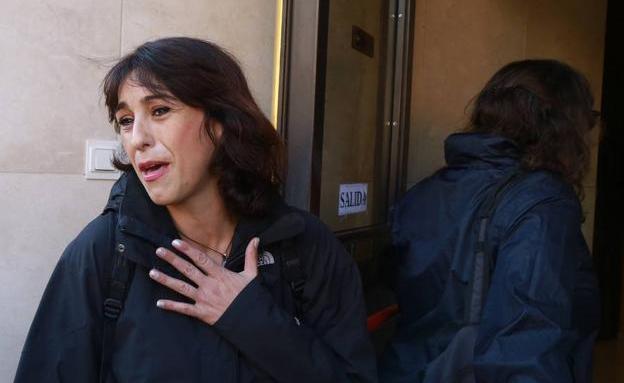 Juana Rivas a su salida de los juzgados el pasado 2 de octubre.