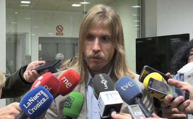 Pablo Fernández, durante la comparecencia ante los medios. 