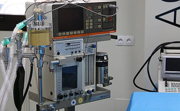 Galería. Uno de los aparatos del quirófano. 