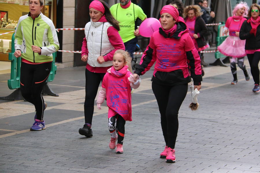 Fotos: Búscate en la Carrera de la Mujer 2018 de León (I)