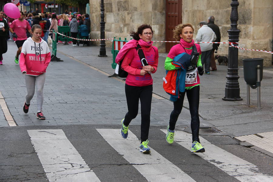 Fotos: Búscate en la Carrera de la Mujer 2018 de León (III)