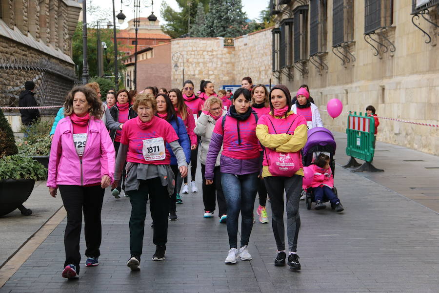 Fotos: Búscate en la Carrera de la Mujer 2018 de León (III)