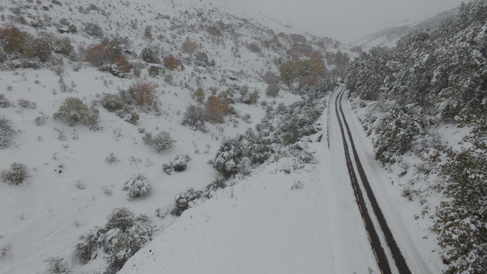 La nieve provoca numerosos problemas en las carreteras de la provincia de León