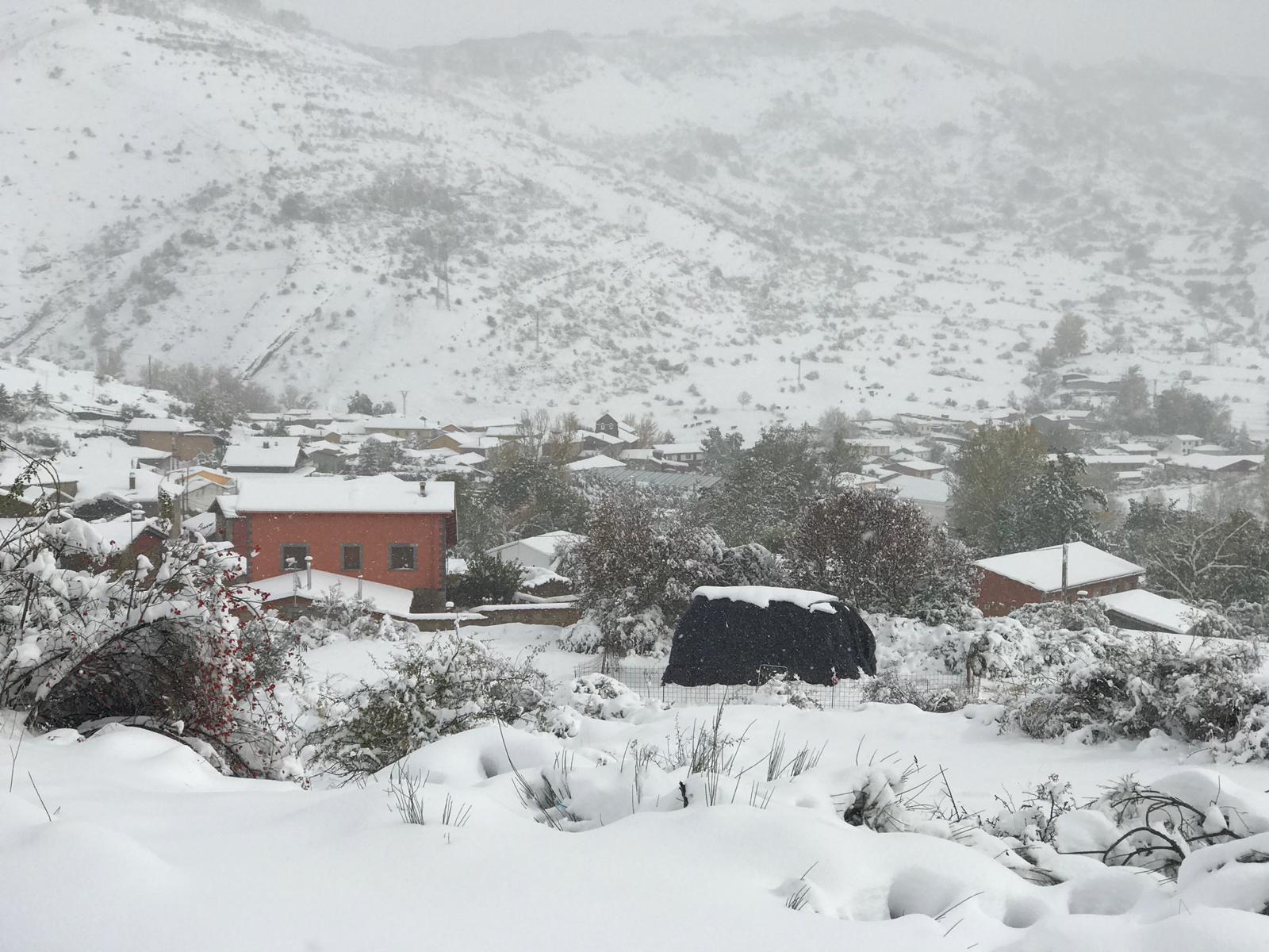 La nieve provoca numerosos problemas en las carreteras de la provincia de León