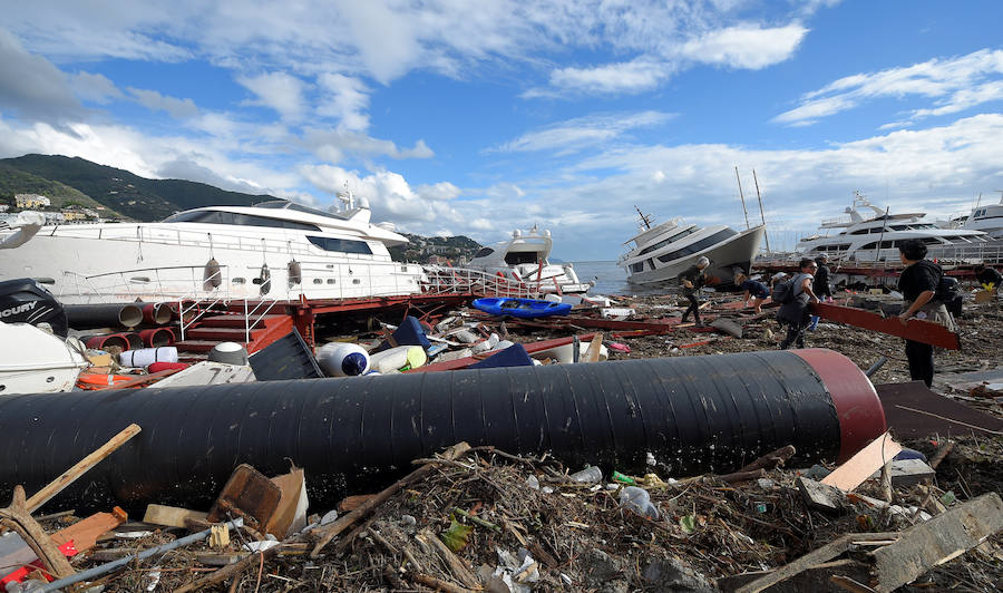 Nueve personas han fallecido en Italia a causa del temporal de fuertes vientos y lluvias torrenciales que mantiene en alerta a varias regiones del país, después de la caída de árboles y el desbordamiento de algunos ríos, según los medios italianos.