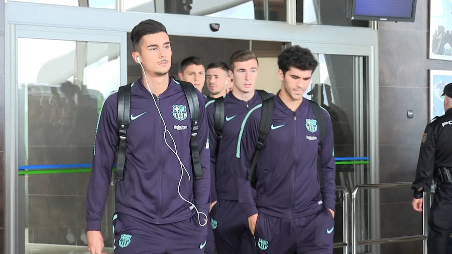 Expectación en el Aeropuerto de León para recibir al conjunto blaugrana en la capital | El equipo de Valverde empleará la jornada para descanso y paseo hasta la hora del partido