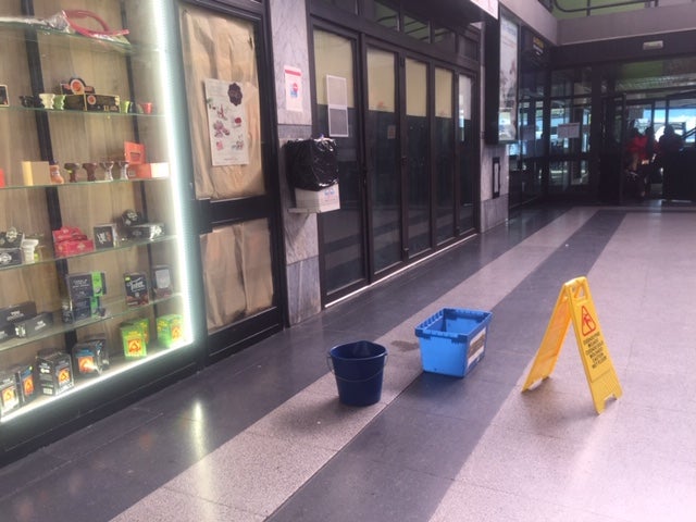 Fotos: UPL exige a la Junta la modernización de la estación de autobuses