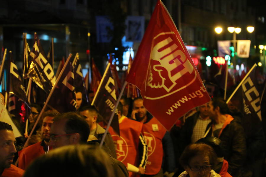 Fotos: Manifestación del 15-N por las calles de León