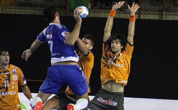 Gonzalo Carou, en una acción defensiva.