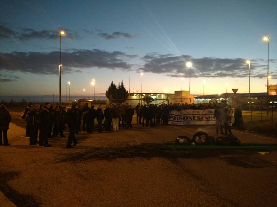 Fotos: Inicio de la huelga en la prisión de Villahierro