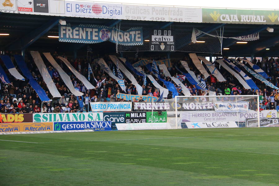 Fotos: Ambiente en las gradas de El Toralín