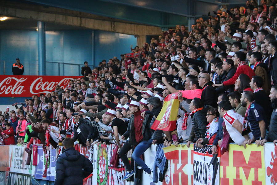 Fotos: Ambiente en las gradas de El Toralín