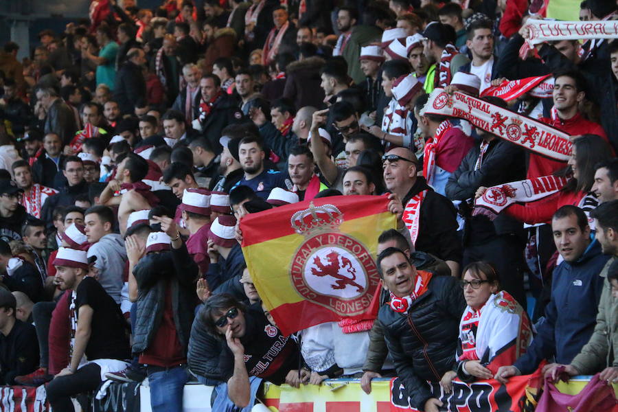 Fotos: Ambiente en las gradas de El Toralín