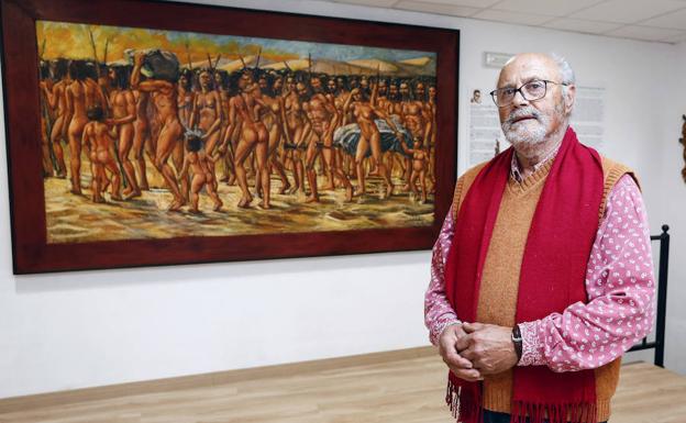 José Ajenjo, en la sala de exposiciones de Nogales. 