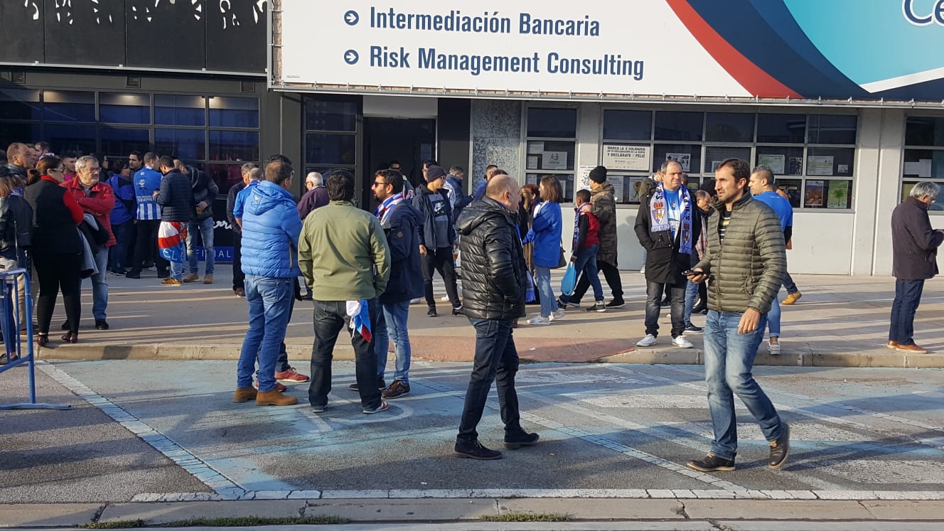 Fotos: La afición de la Ponferradina se deja sentir