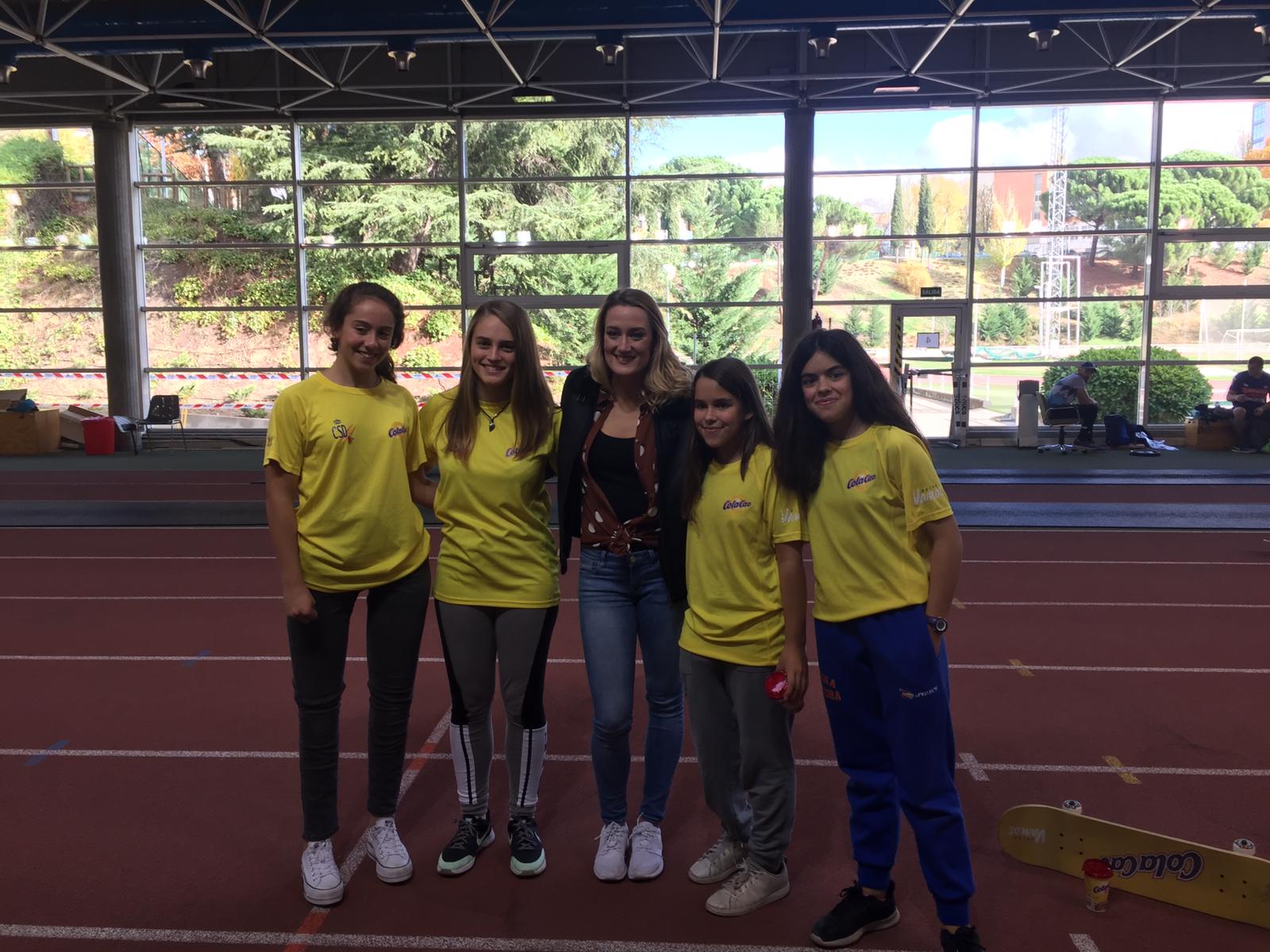 Las Becas Vamos de ColaCao y el CSD para fomentar del deporte premian el empeño personal de María Martín Granizo y su club, Leitariegos
