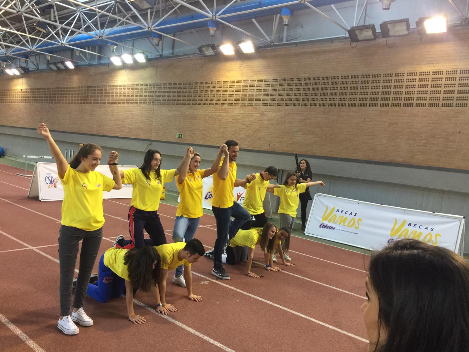 Las Becas Vamos de ColaCao y el CSD para fomentar del deporte premian el empeño personal de María Martín Granizo y su club, Leitariegos