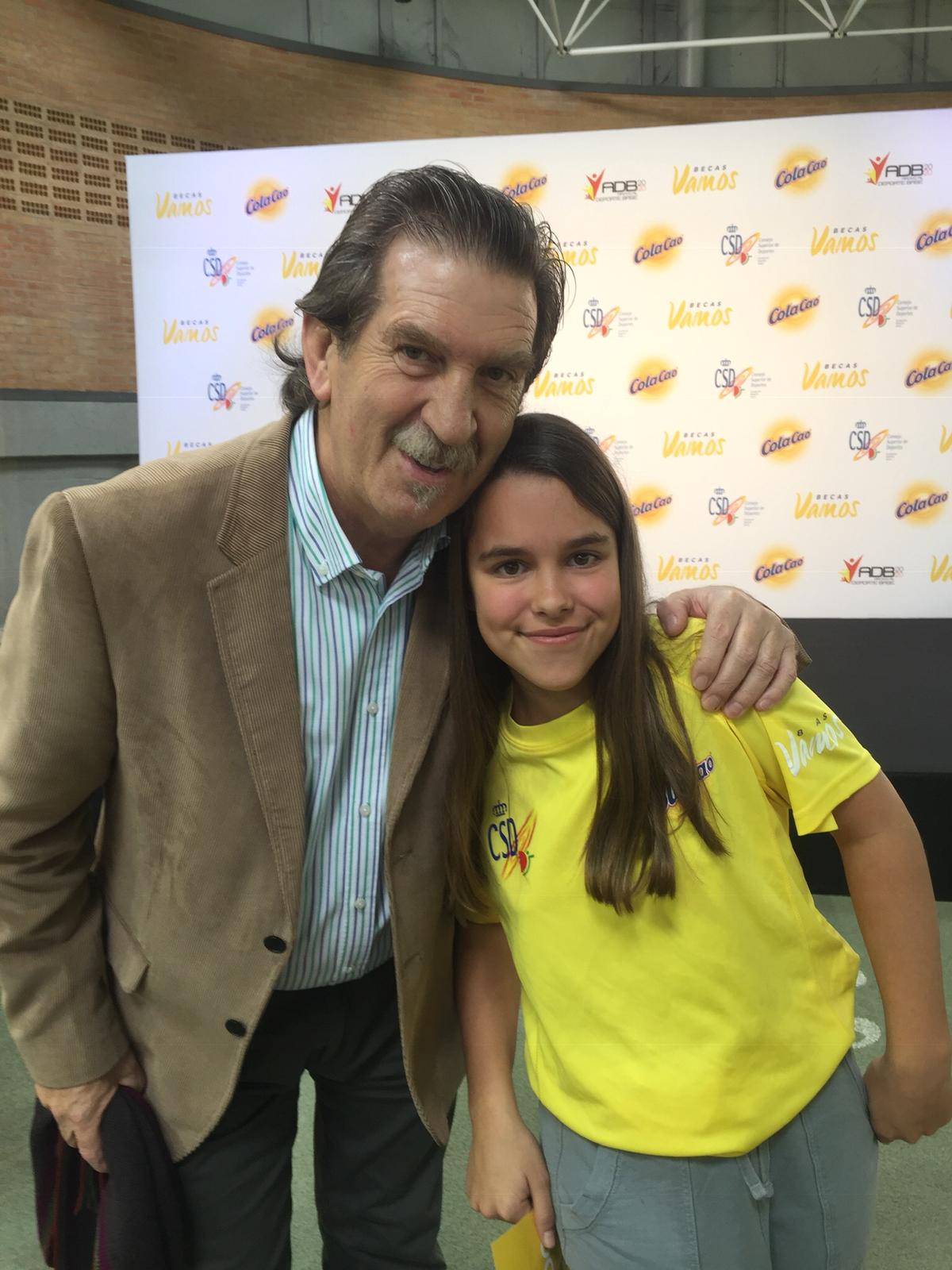 Las Becas Vamos de ColaCao y el CSD para fomentar del deporte premian el empeño personal de María Martín Granizo y su club, Leitariegos