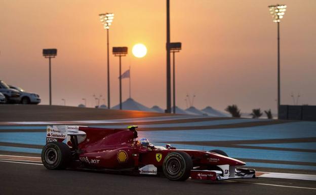 Fernando Alonso, durante el Gran Premio de Abu Dabi de 2010. 