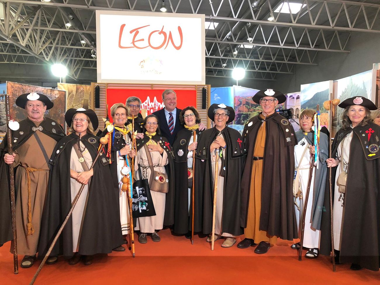 León tira de 'Viñedos, caballeros y monjes' para mostrar el patrimonio, la naturaleza y el vino de la provincia
