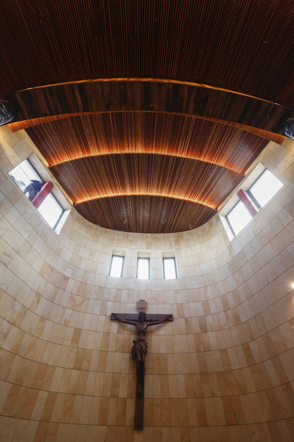 Fotos: El nuevo centro parroquial Nuestra Señora del Rosario de La Lastra