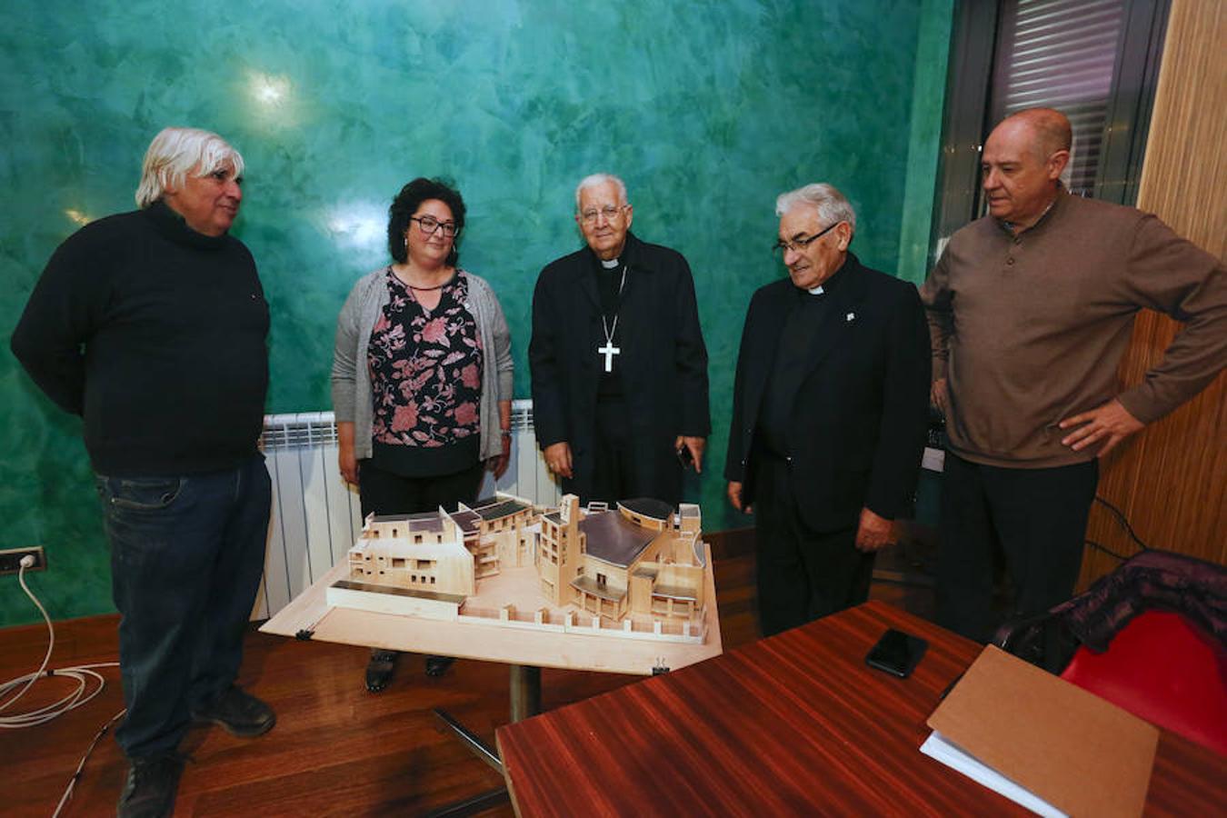 Fotos: El nuevo centro parroquial Nuestra Señora del Rosario de La Lastra