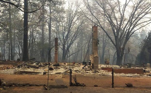 Controlado el incendio más letal de California tras dos semanas de lucha