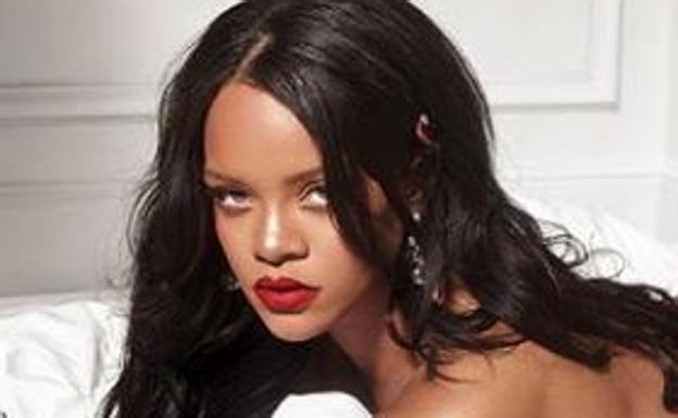 La foto sexy de Rihanna que ha sonrojado a Chris Brown