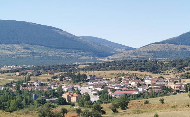 Panorámica de la localidad segoviana de Cerezo de Abajo. El Norte