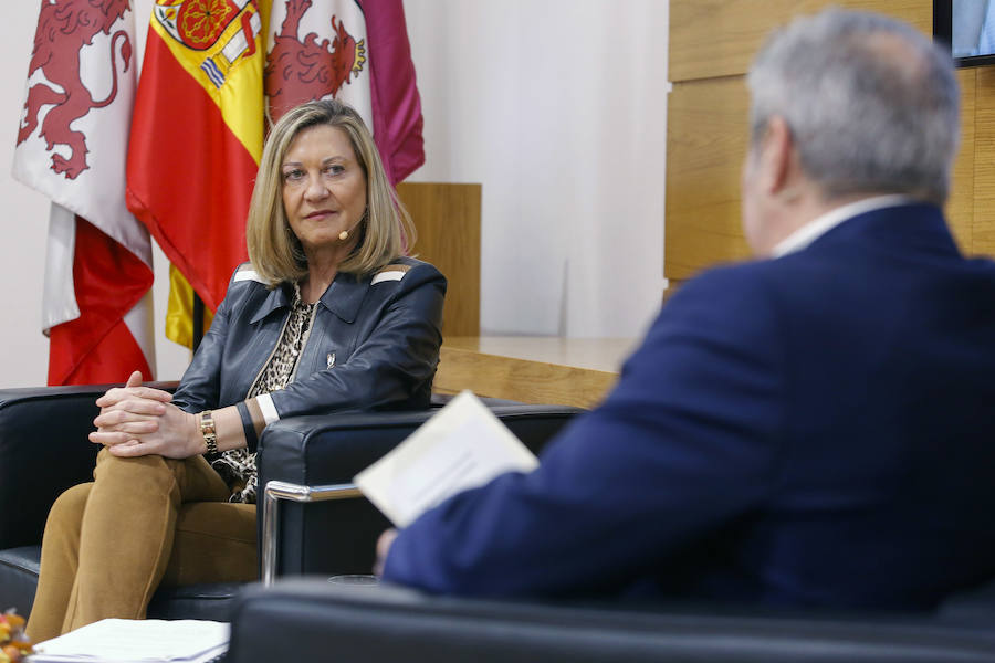 Fotos: Pilar del Olmo interviene en la jornada &#039;León, camino de una reindustrialización necesaria&#039;