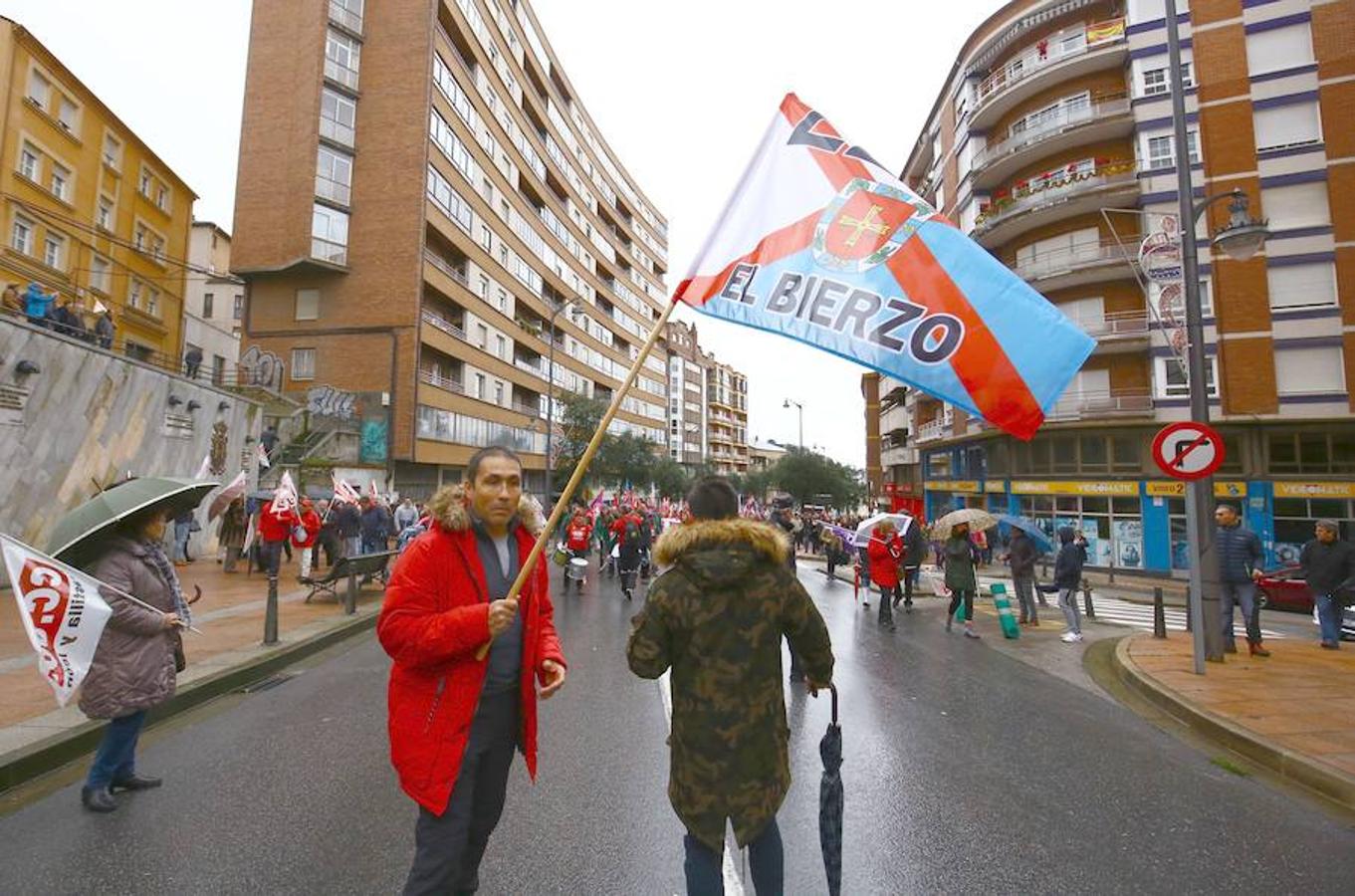 Fotos: Manifestación por el futuro de El Bierzo