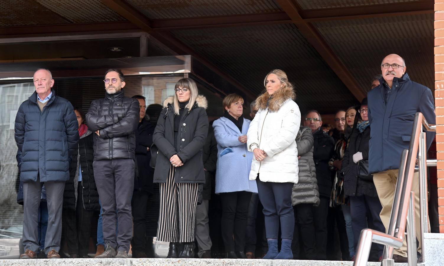 Minuto de silencio de los trabajadores de la Junta de Castilla y León, en Burgos.