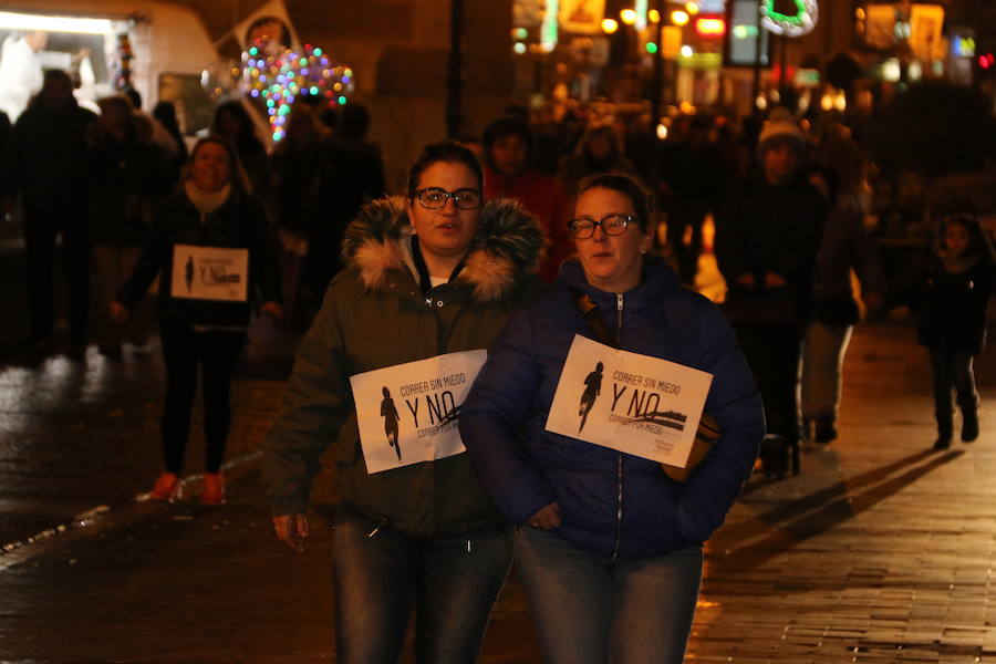 Fotos: Carrera de protesta por el asesinato de Laura Luelmo