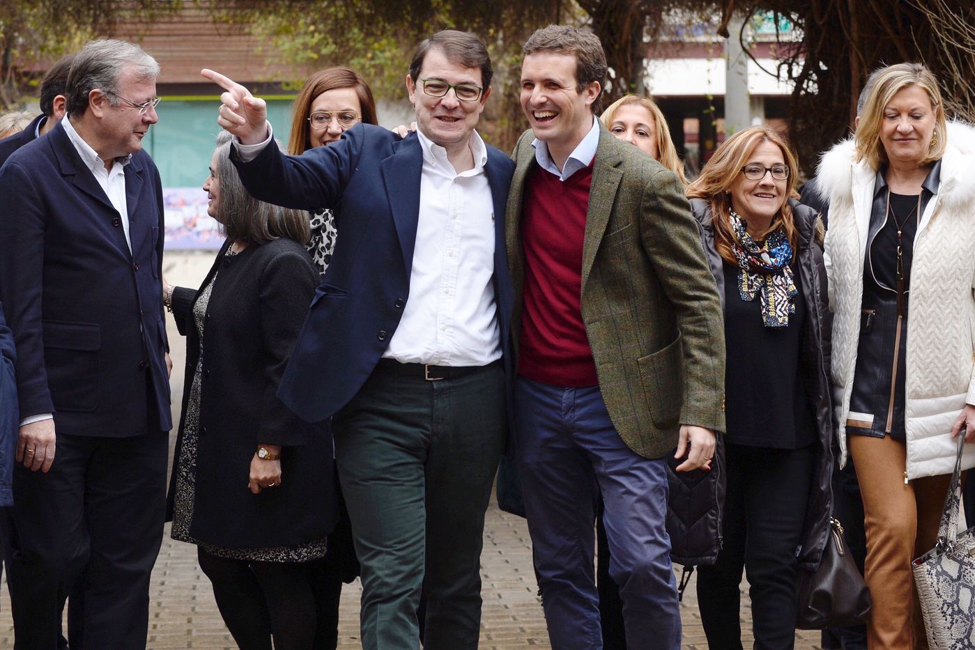 Mañueco promete a Casado que Castilla y León le llevará en volandas a La Moncloa