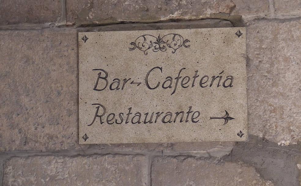 Los hallazgos tuvieron lugar en la zona de la cafetería del Parador. 