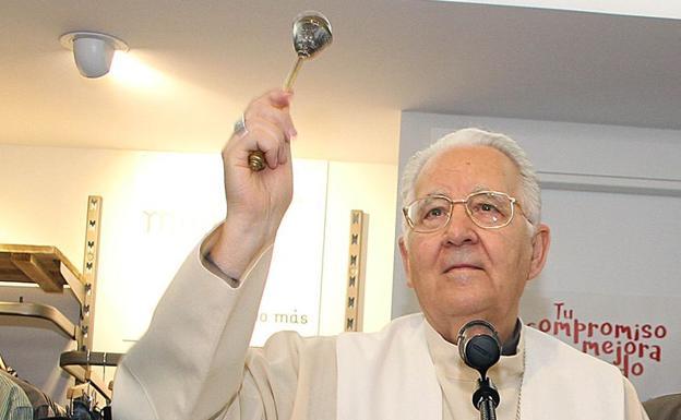 El obispo de León, Julián López.