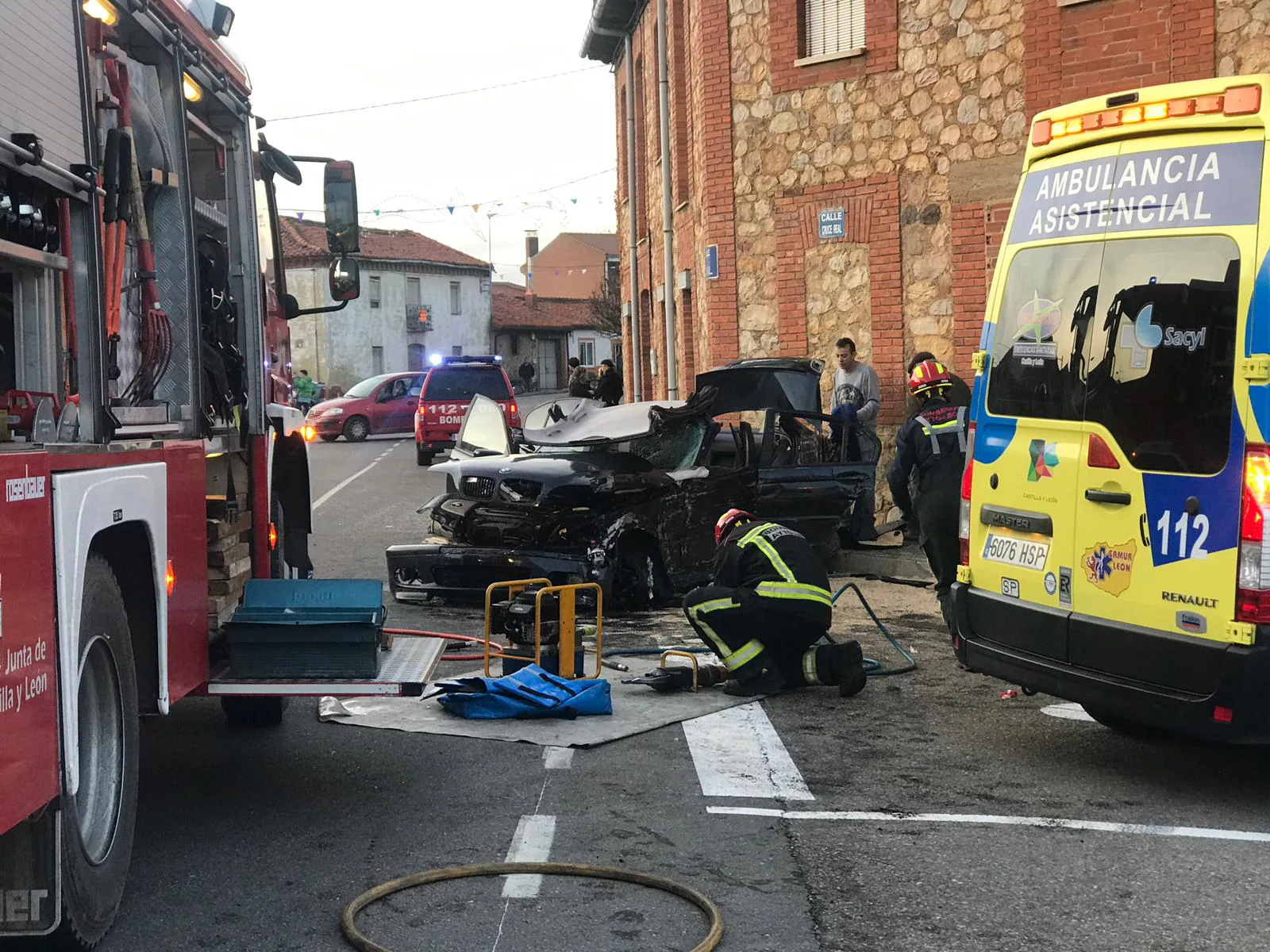 Fotos: Aparatoso accidente en Santibañez, Cuadros