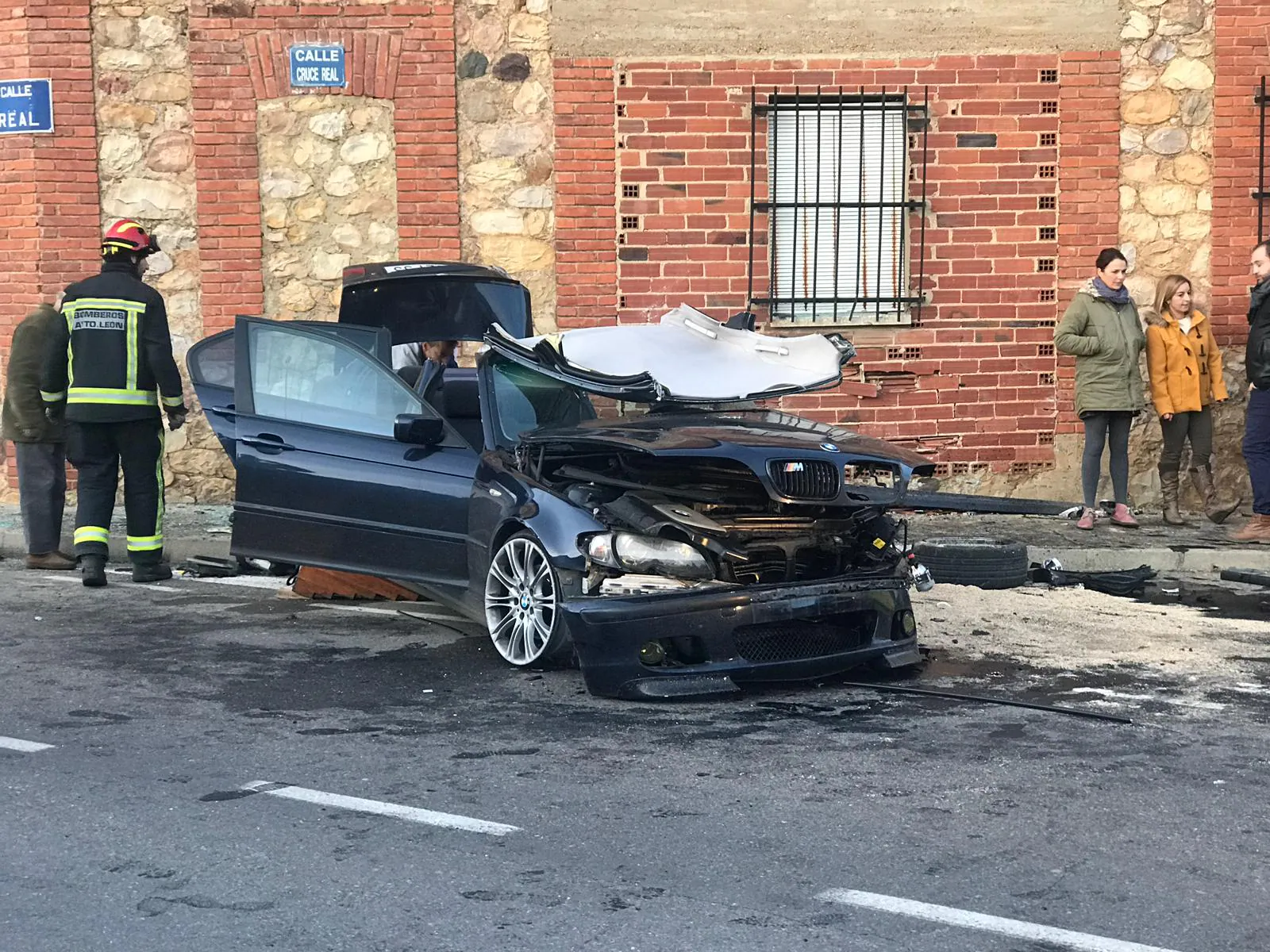 Fotos: Aparatoso accidente en Santibañez, Cuadros