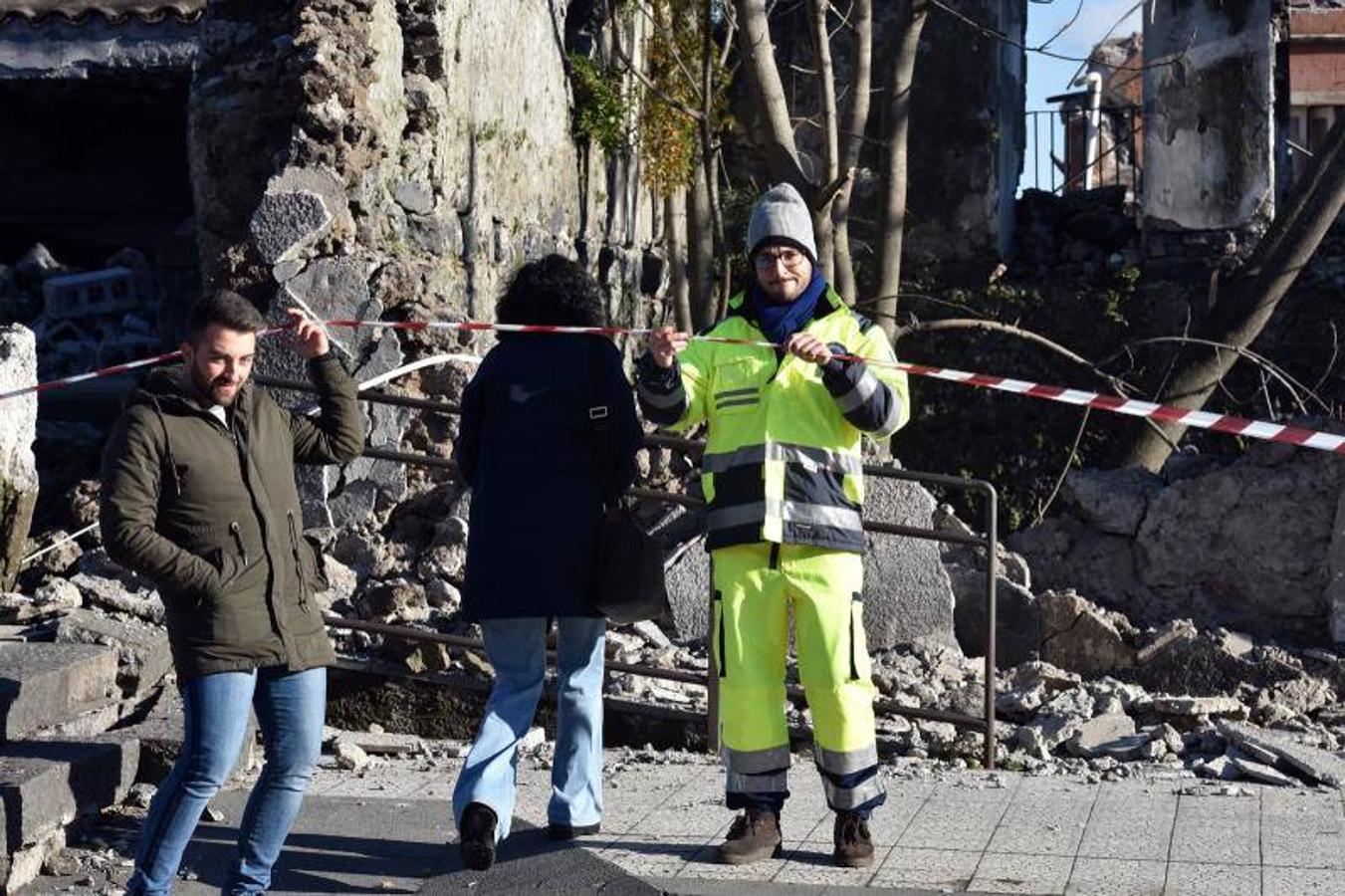 El presidente de la región italiana declara el estado de calamidad después del terremoto de 4,8 grados vinculado a la erupción del volcán