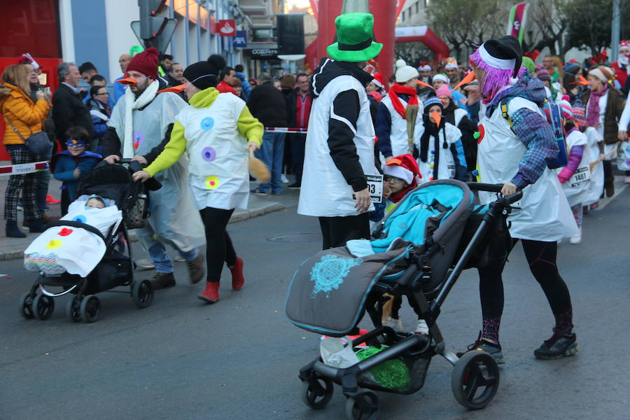 Fotos: La San Silvestre popular vuelve a llenar León de diversión