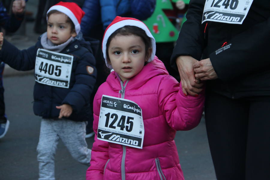 Fotos: La San Silvestre popular vuelve a llenar León de diversión