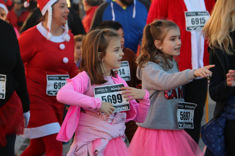 Fotos: La San Silvestre popular vuelve a llenar León de diversión