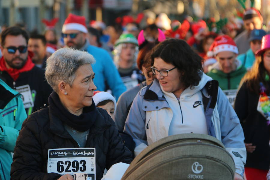 Fotos: La San Silvestre popular vuelve a llenar León de diversión