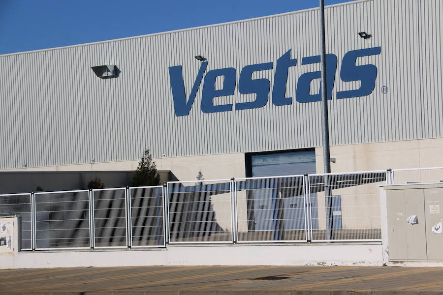 Desde el 1 de enero de 2019 la multinacional danesa Vestas no tiene relación con la provincia de León, a pesar de ello su nombre sigue presente en la factoría de Villadangos del Páramo